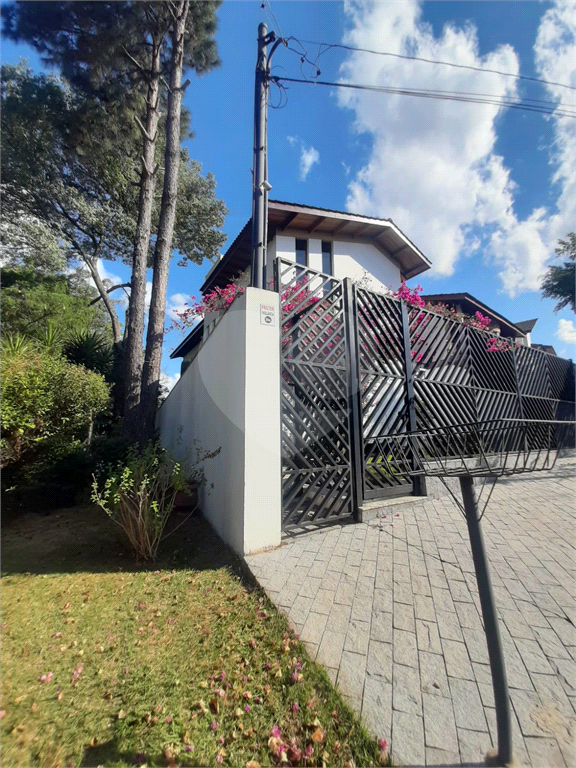SOBRADO MARAVILHOSO A VENDA NO JARDIM GUAPIRA - 4 SUÍTES E 7 VAGAS DE GARAGEM