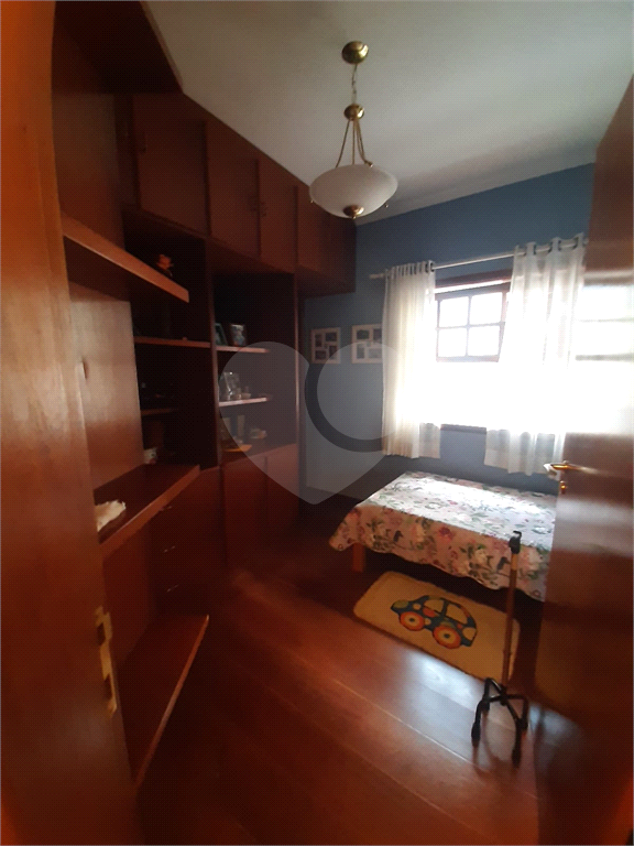 SOBRADO MARAVILHOSO A VENDA NO JARDIM GUAPIRA - 4 SUÍTES E 7 VAGAS DE GARAGEM