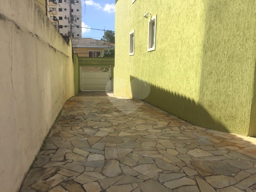 Excelente sobrado Lauzane Paulista, estuda permuta por dois apartamentos próximo de metro.