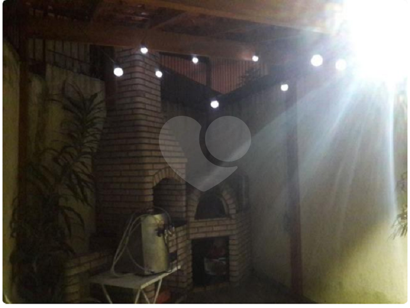  Casa Térrea com 2 Dormitórios sendo 1 Suíte 2 vagas Com Fácil Acesso ao Metrô e Shopping Tucuruvi!!
