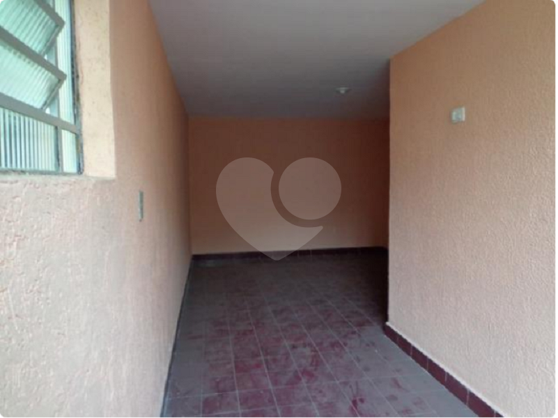  Casa Térrea com 2 Dormitórios sendo 1 Suíte 2 vagas Com Fácil Acesso ao Metrô e Shopping Tucuruvi!!