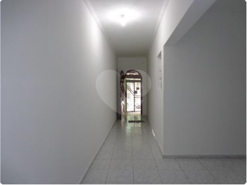  Casa Térrea com 2 Dormitórios sendo 1 Suíte 2 vagas Com Fácil Acesso ao Metrô e Shopping Tucuruvi!!