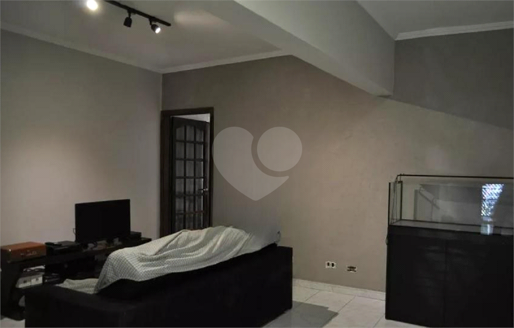  Casa Térrea com 2 Dormitórios sendo 1 Suíte 2 vagas Com Fácil Acesso ao Metrô e Shopping Tucuruvi!!