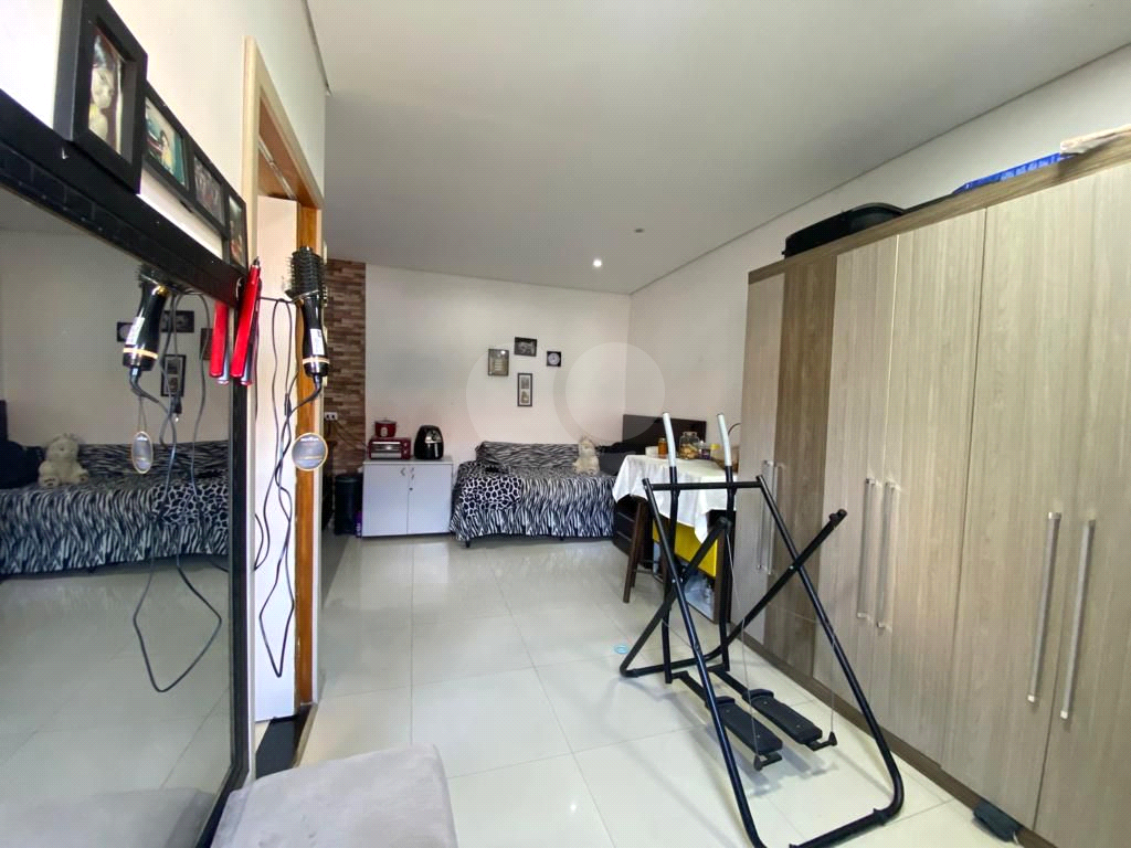 SOBRADO LINDO A VENDA NA VILA MAZZEI - 3 DORMITÓRIOS SENDO 1 SUÍTE E 5 VAGAS DE GARAGEM