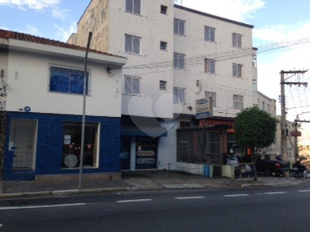 Prédio comercial na Região de Santana, 800 metros do metro Jardim São Paulo