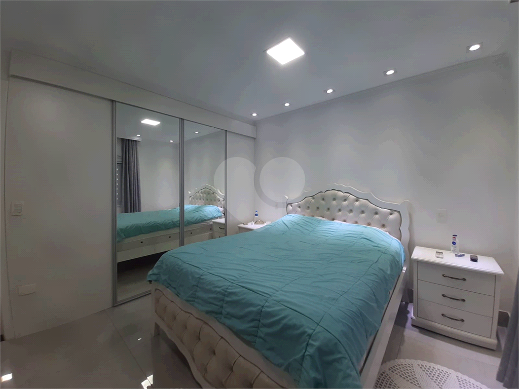  SOBRADO NA VILA MEDEIROS,03 DORMITÓRIOS,01 SUITE,03 VAGAS, COM LAVANDERIA, 02  QUINTAIS, ARMÁRIOS 