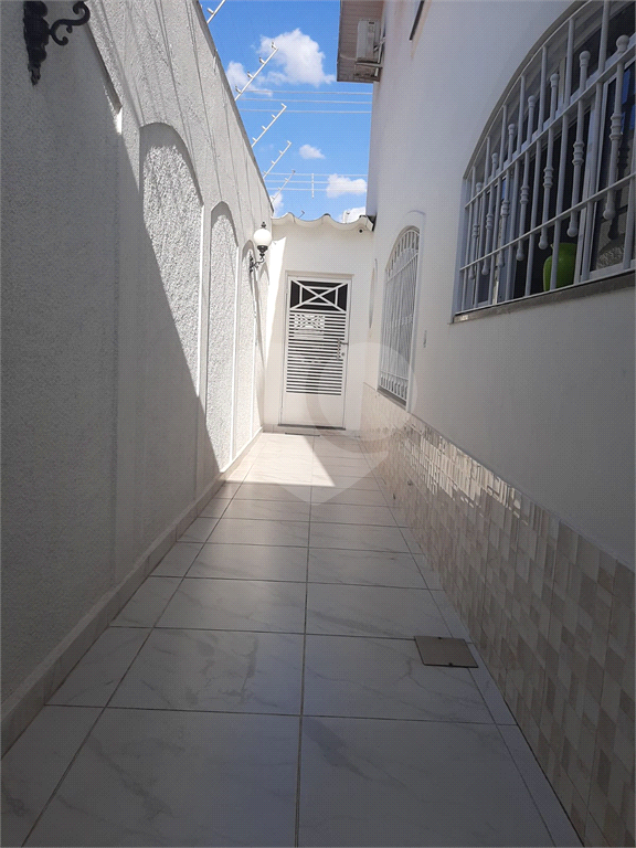  SOBRADO NA VILA MEDEIROS,03 DORMITÓRIOS,01 SUITE,03 VAGAS, COM LAVANDERIA, 02  QUINTAIS, ARMÁRIOS 