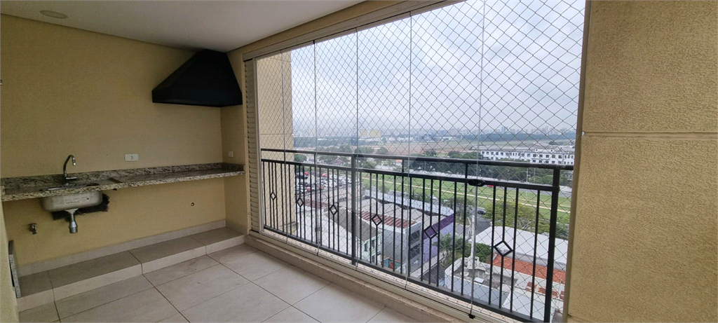APARTAMENTO em SANTANA