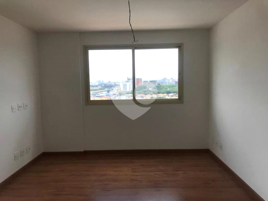 APARTAMENTO em SANTANA