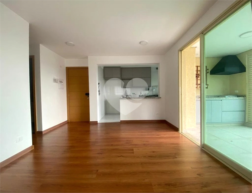 APARTAMENTO em SANTANA