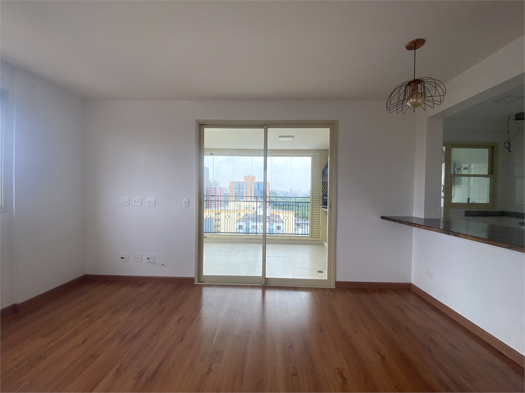 APARTAMENTO em SANTANA