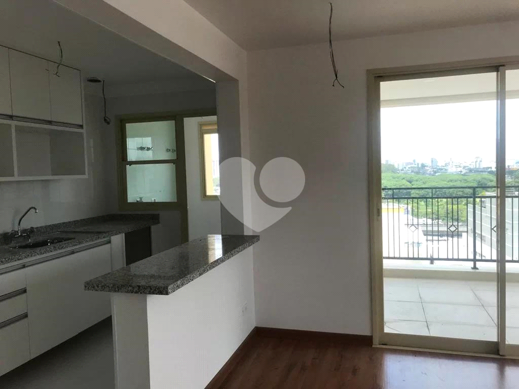 APARTAMENTO em SANTANA