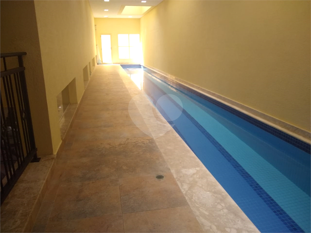 APARTAMENTO em SANTANA