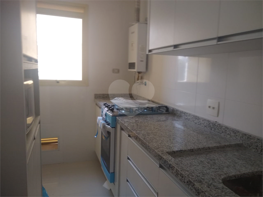 APARTAMENTO em SANTANA