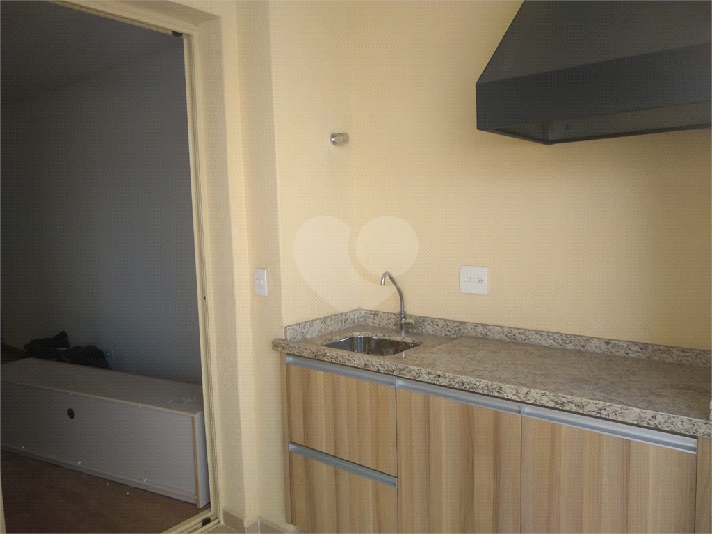 APARTAMENTO em SANTANA