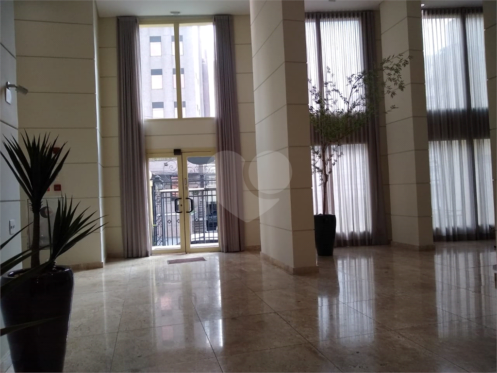 APARTAMENTO em SANTANA