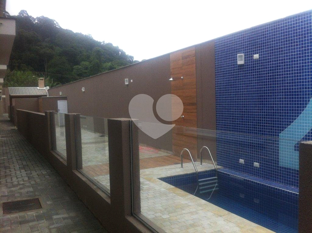 Oportunidade Imperdível! - Sobrado em Condomínio Fechado Próximo à Serra da Cantareira