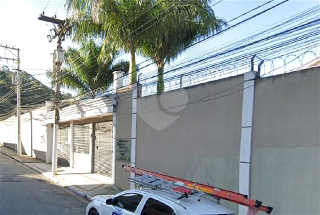 Oportunidade Imperdível! - Sobrado em Condomínio Fechado Próximo à Serra da Cantareira