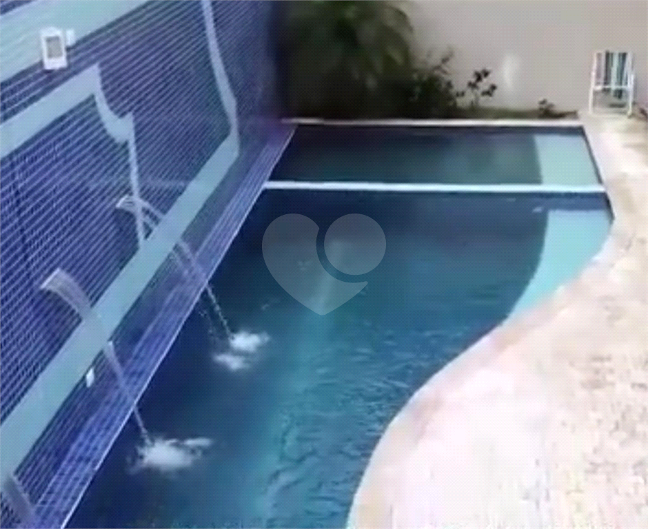 Lindo sobrado à venda em condomínio fechado no Tremembé