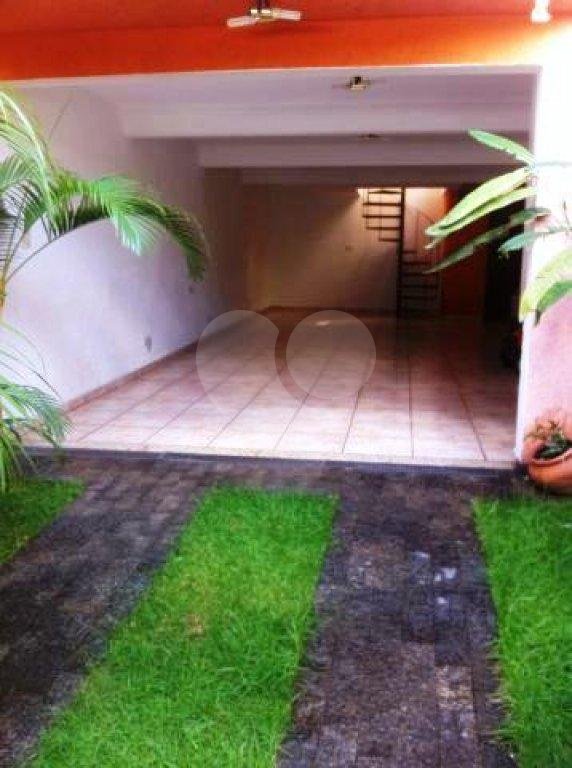 Sobrado à venda com 3 quartos, 181m² - Foto 2