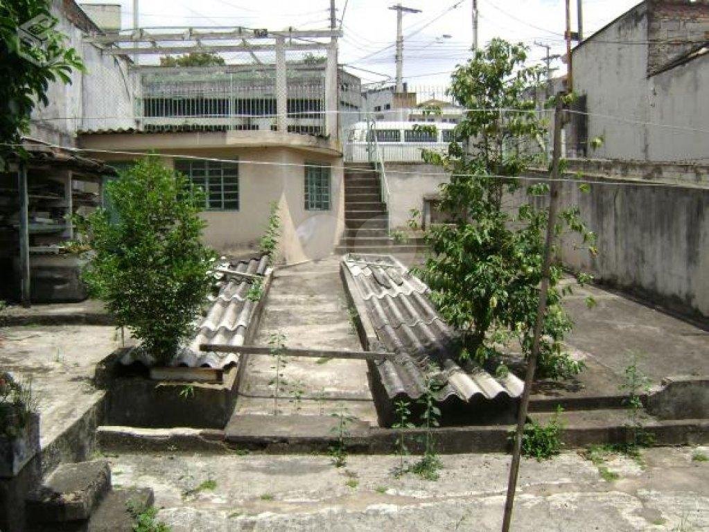 TERRENO COM 600M2 DE ÁREA A VENDA NA VILA ORATÓRIO - PRÓXIMO A AV. SALIM FARAH MALUF