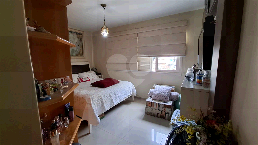 Apartamento à venda com 3 quartos, 117m² - Foto 19