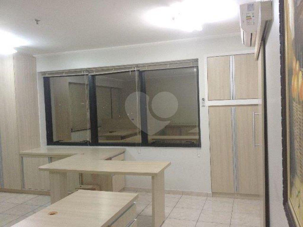SALA COMERCIAL A VENDA EM SANTANTA - 400 METROS DO METRÔ - 38 M2 - 1 VAGA DE GARAGEM