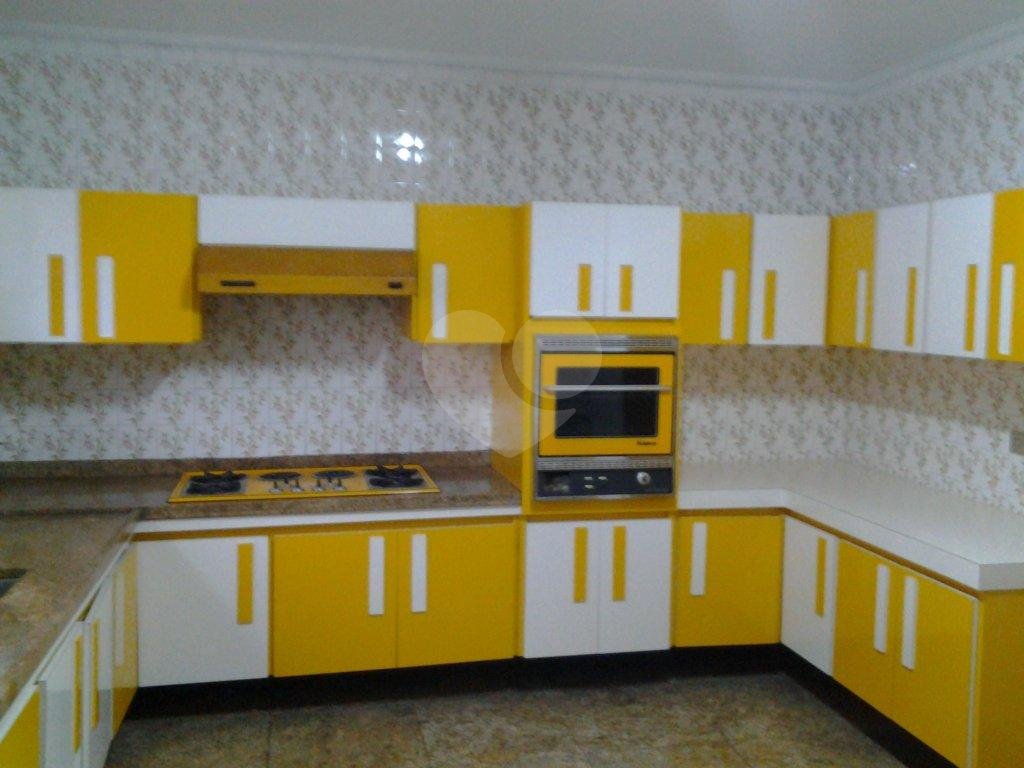 Sobrado Palmas do Tremembé | 4 Dormitórios (1 Suíte) | 5 Vagas | 368m² | Bem Localizado