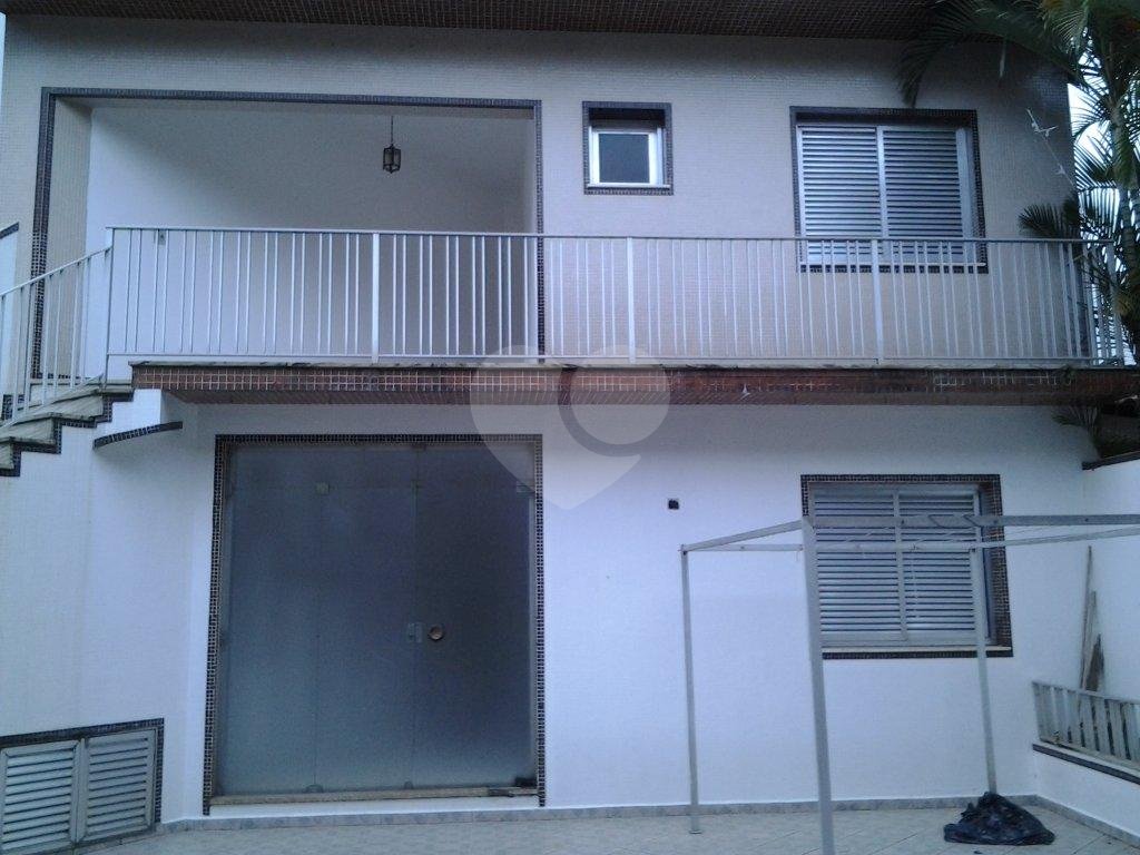 Sobrado Palmas do Tremembé | 4 Dormitórios (1 Suíte) | 5 Vagas | 368m² | Bem Localizado