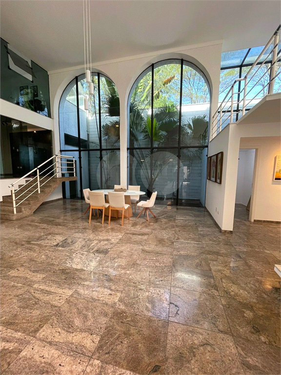 Casa à venda com 5 quartos, 650m² - Foto 9