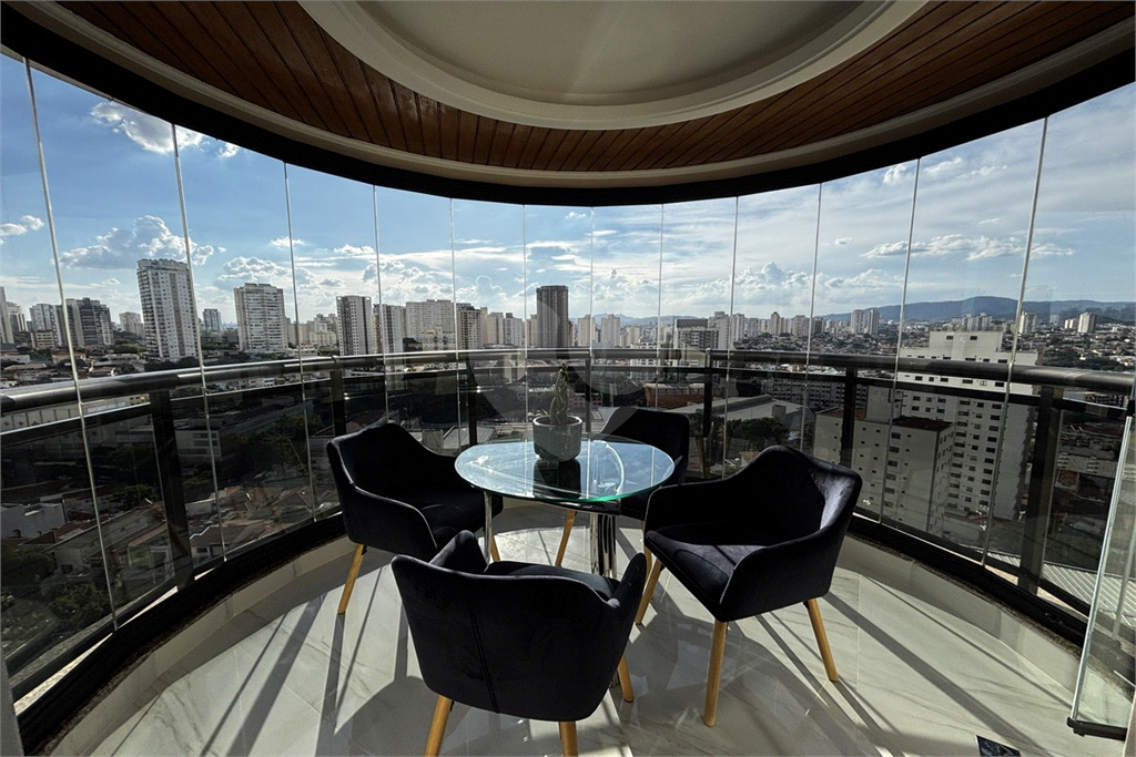 APARTAMENTO em SANTANA