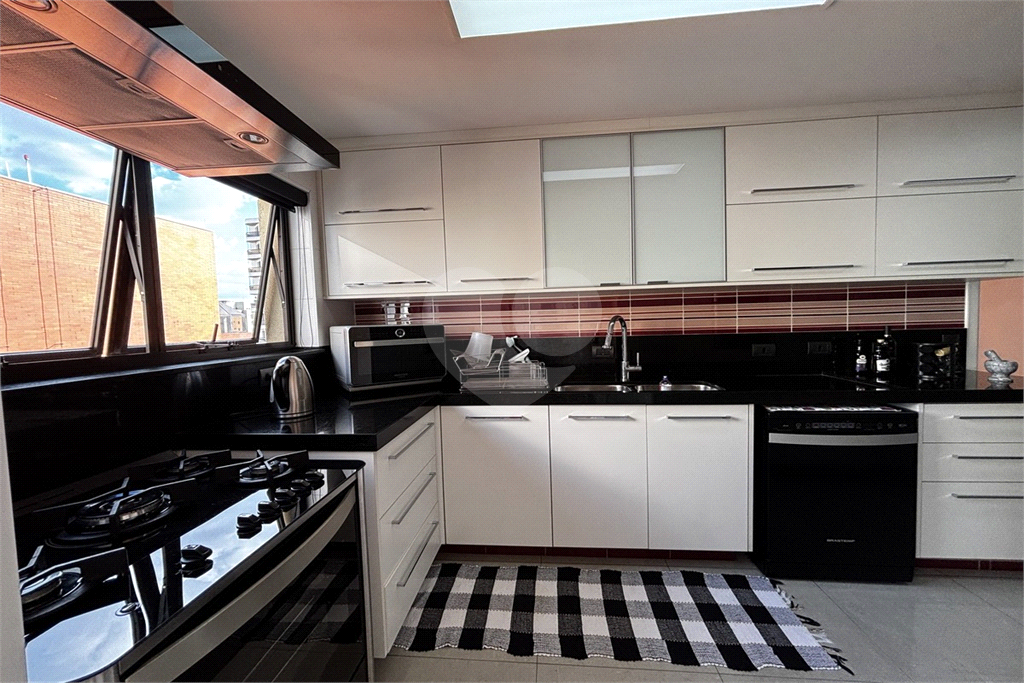 APARTAMENTO em SANTANA