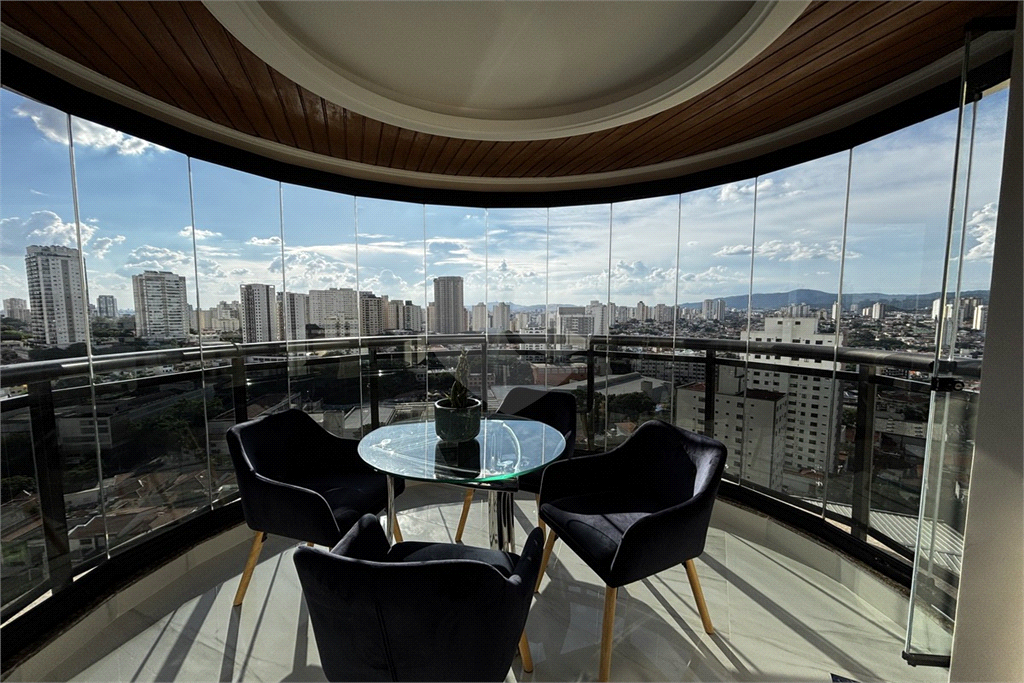 APARTAMENTO em SANTANA