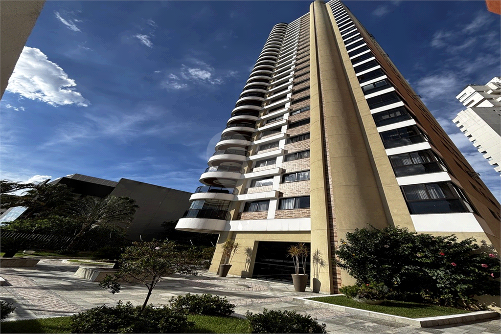 APARTAMENTO em SANTANA