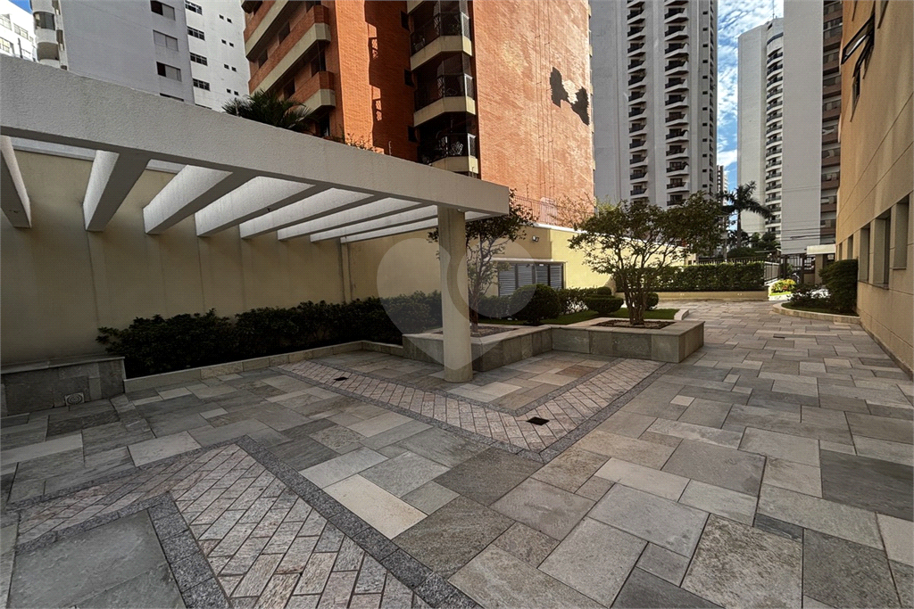 APARTAMENTO em SANTANA