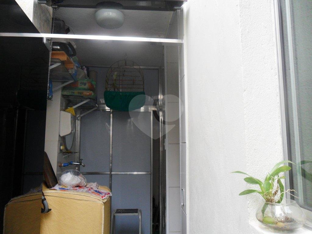 Sobrado com 4 casas