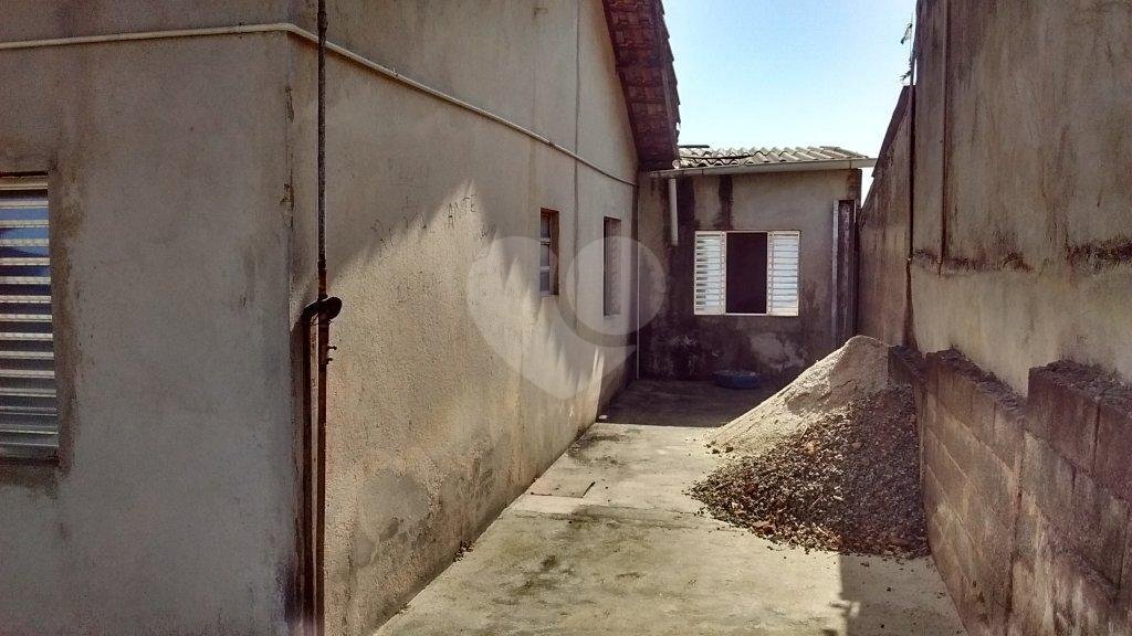 CASA TÉRREA A VENDA EM GUARULHOS - JD. SÃO RICARDO - 2 DORMS (1 SUÍTE) E 2 VAGAS DE GARAGEM
