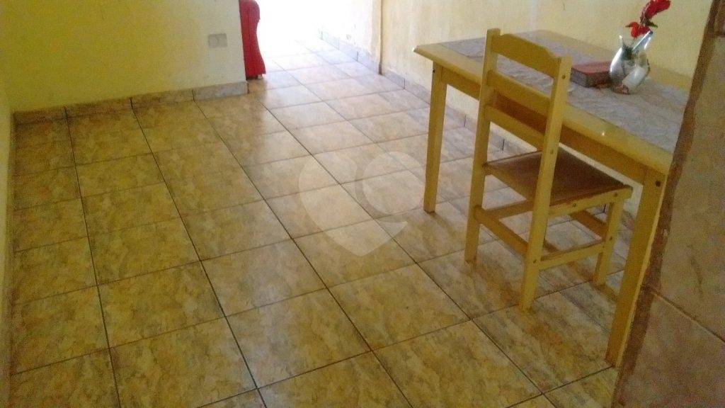 CASA TÉRREA A VENDA EM GUARULHOS - JD. SÃO RICARDO - 2 DORMS (1 SUÍTE) E 2 VAGAS DE GARAGEM