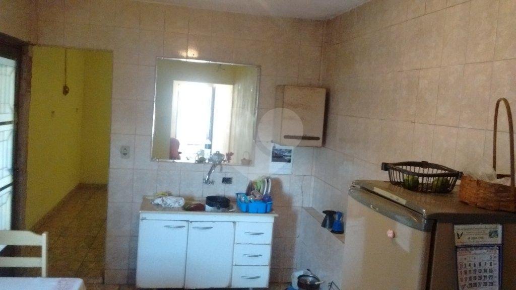 CASA TÉRREA A VENDA EM GUARULHOS - JD. SÃO RICARDO - 2 DORMS (1 SUÍTE) E 2 VAGAS DE GARAGEM