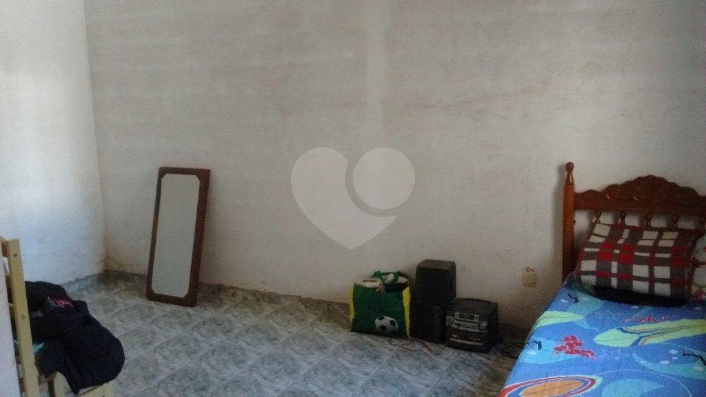 CASA TÉRREA A VENDA EM GUARULHOS - JD. SÃO RICARDO - 2 DORMS (1 SUÍTE) E 2 VAGAS DE GARAGEM