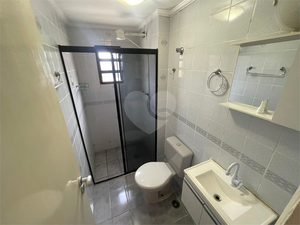 APARTAMENTO em PARQUE PERUCHE