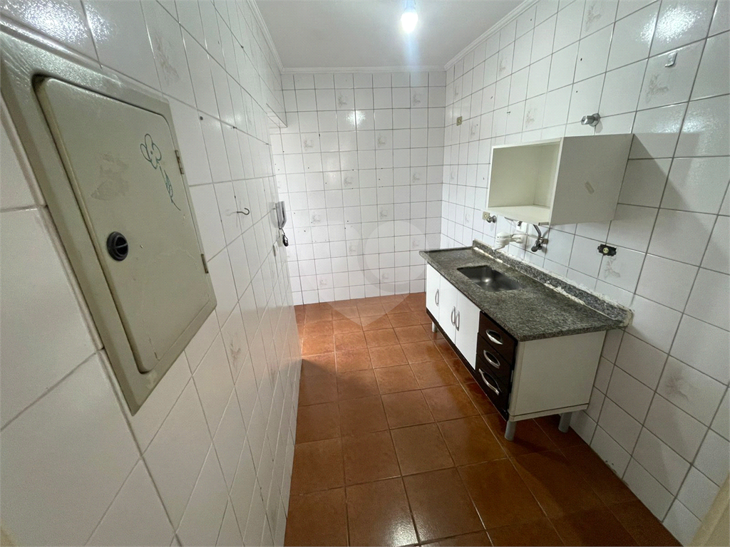 APARTAMENTO em PARQUE PERUCHE
