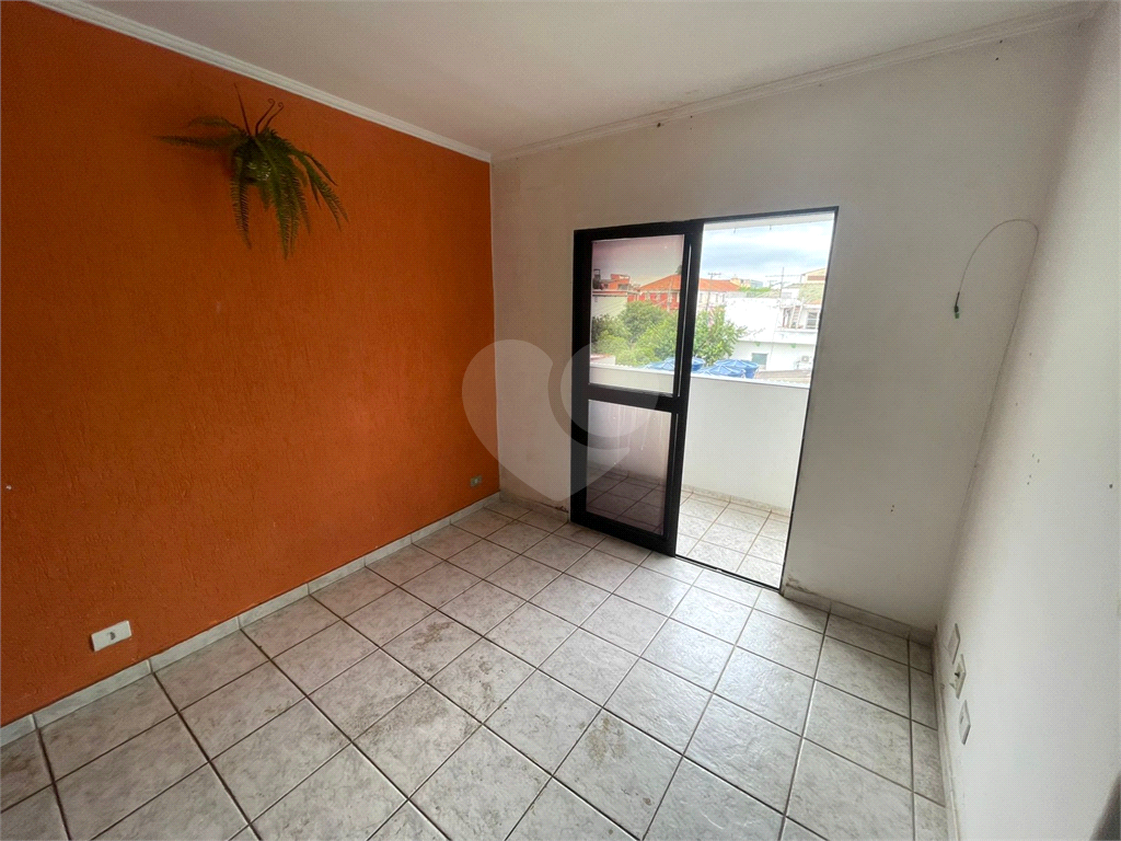 APARTAMENTO em PARQUE PERUCHE