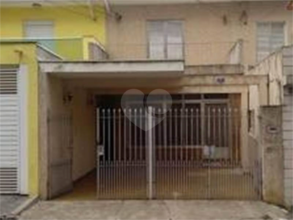 Sobrado à venda com 3 quartos, 110m² - Foto 1