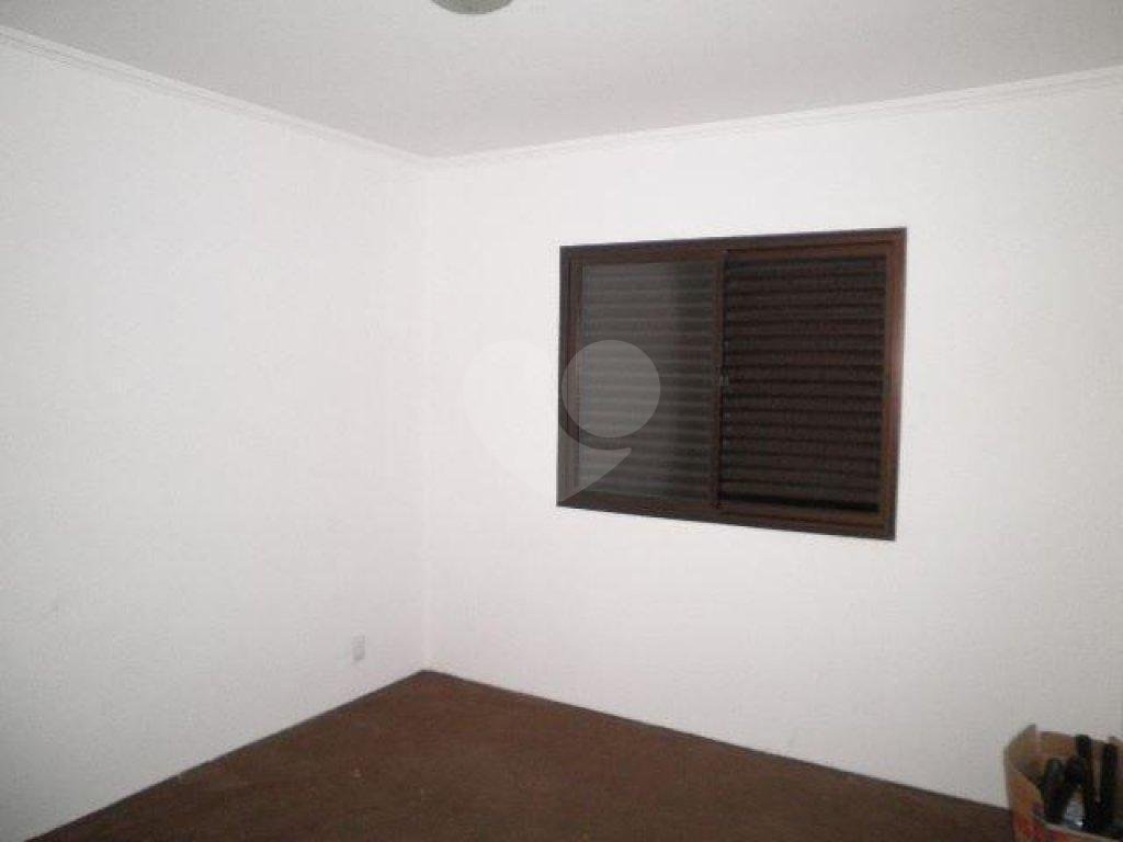 Casa bonita à venda na Vila Isolina Mazzei - 3 quartos (1 suíte) e 5 vagas de garagem