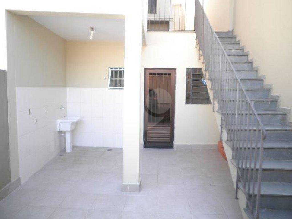 Casa bonita à venda na Vila Isolina Mazzei - 3 quartos (1 suíte) e 5 vagas de garagem