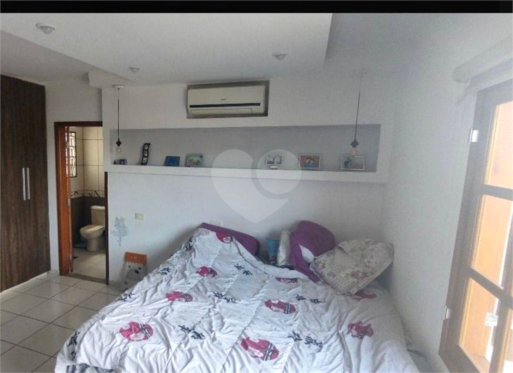 Casa à venda com 4 quartos, 250m² - Foto 23