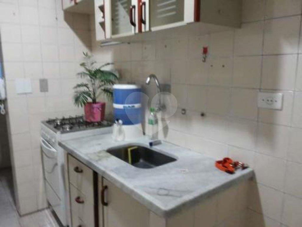 Apartamento com 2 quartos, sala 2 ambientes