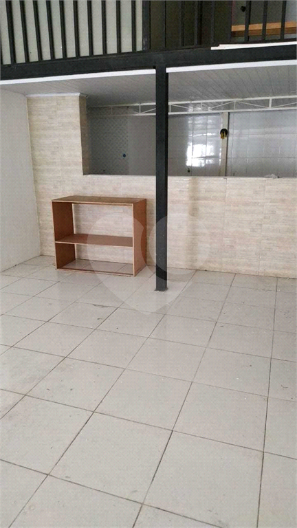Loja com 250 metros para locação na Parada Inglesa em São Paulo