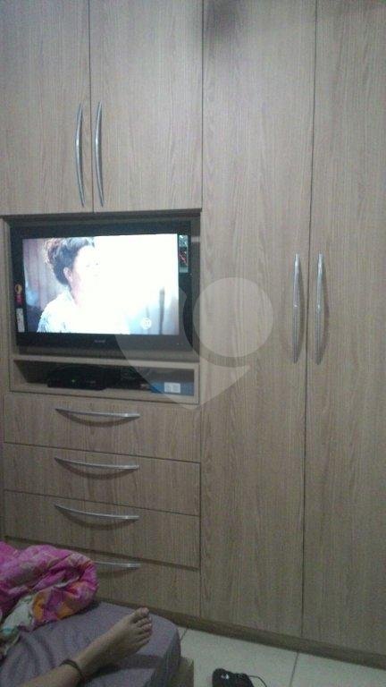 Casa à venda na Vila Medeiros - à 300 metros da av. Júlio Buono - 4 quartos (1 suíte) e 2 vagas